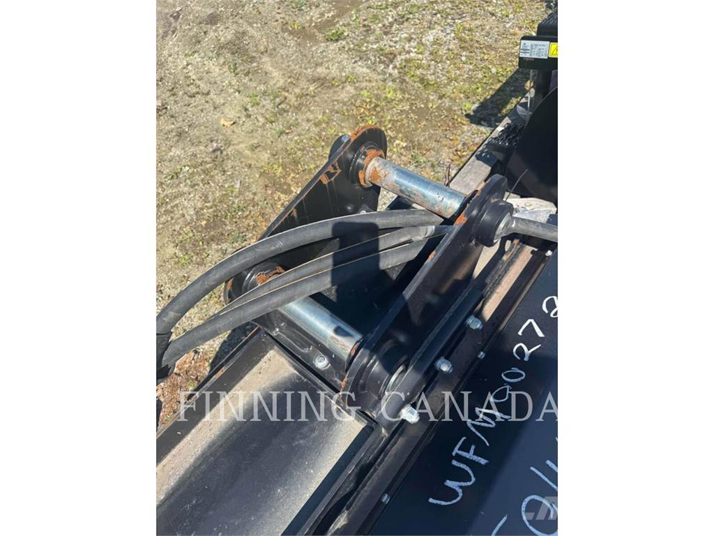 CAT MH8-FM-HMF210 芝刈り機