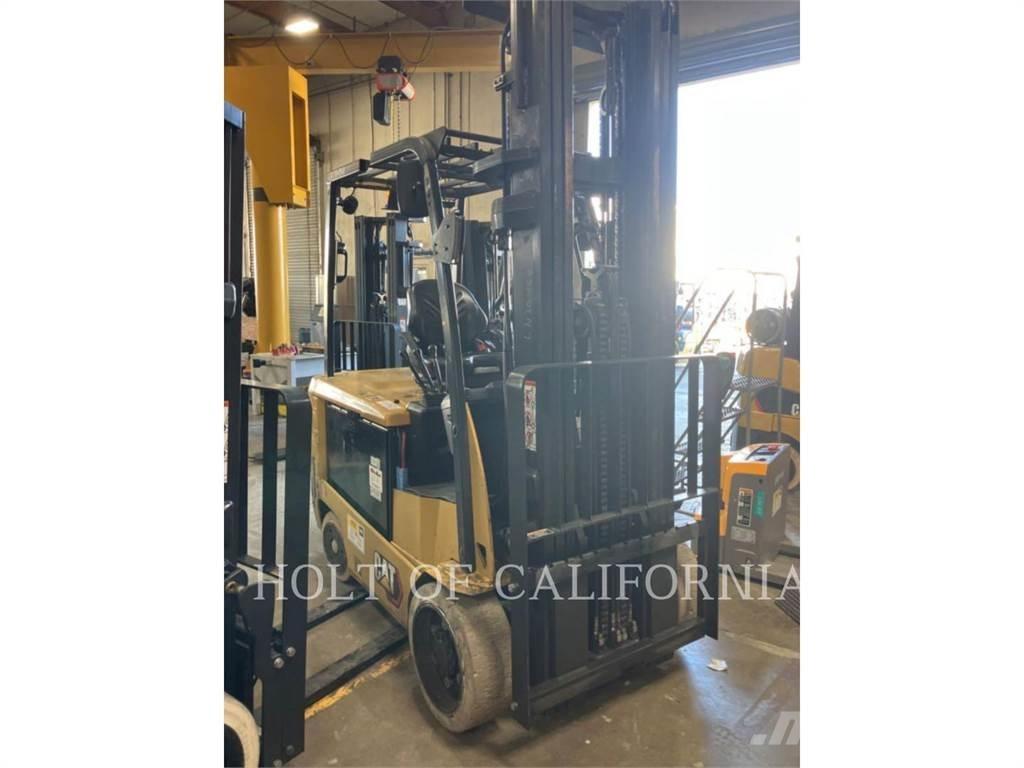 CAT MITSUBISHI EC30LN3 バッテリーフォークリフト