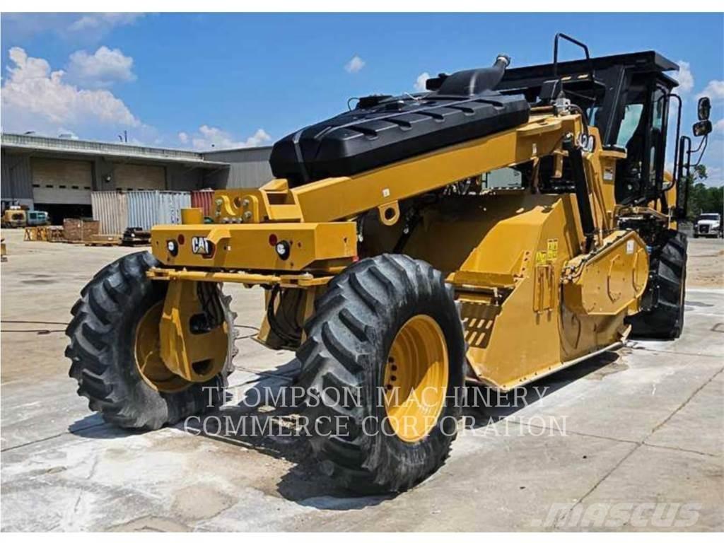 CAT RM400 アスファルトリサイクルマシン