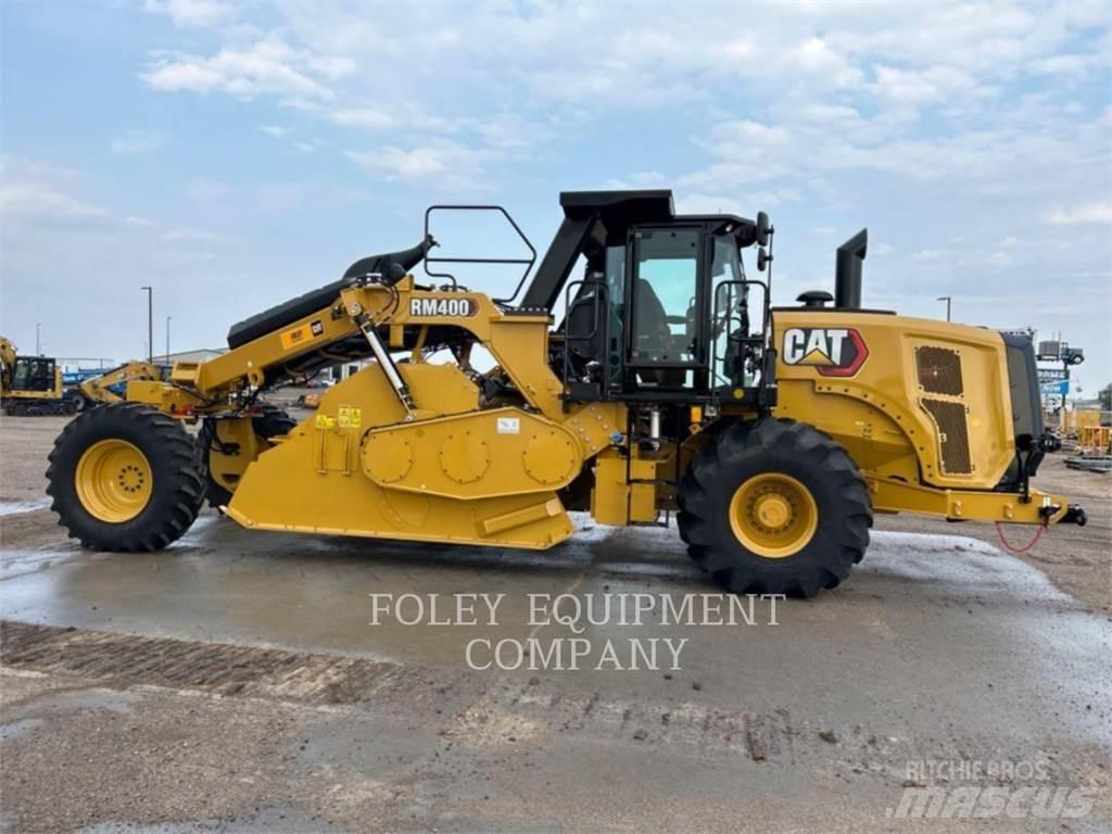 CAT RM400-01 アスファルトフィニッシャ