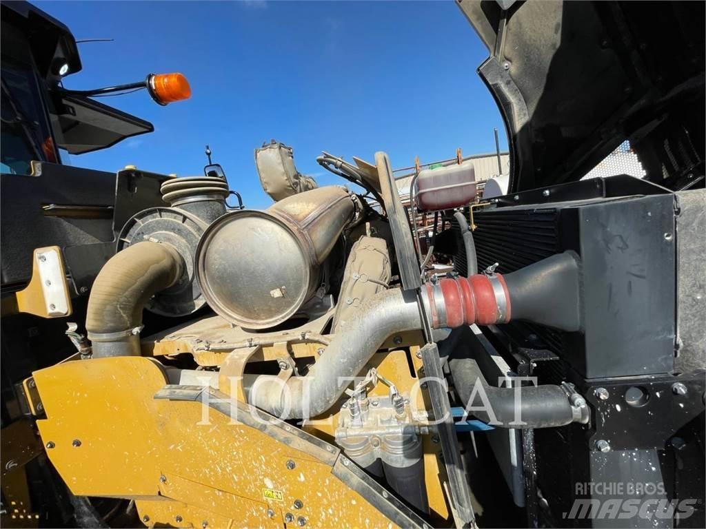 CAT RM400 CAB アスファルトリサイクルマシン