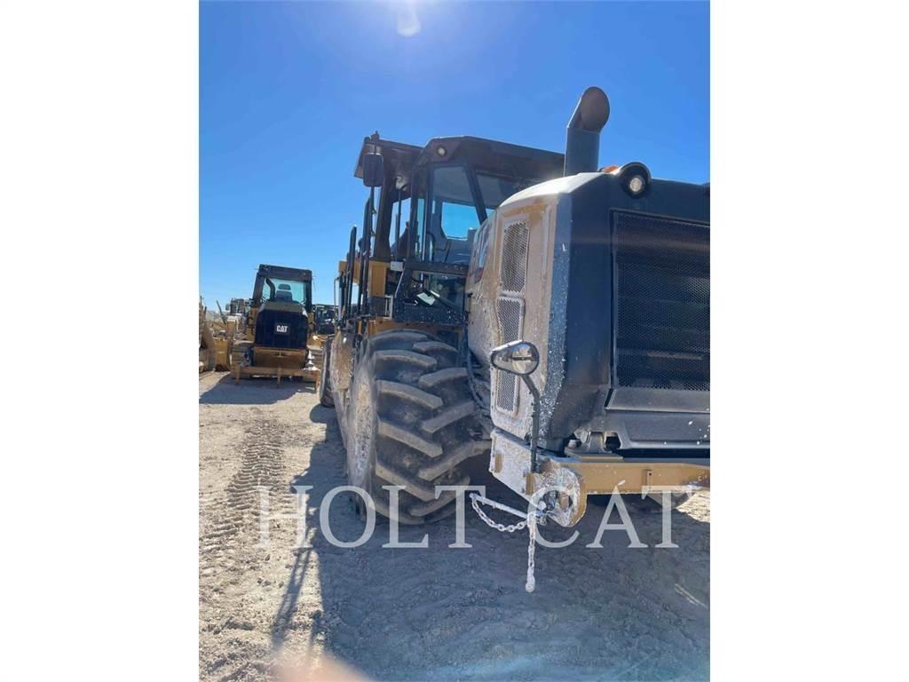 CAT RM400 CAB アスファルトリサイクルマシン
