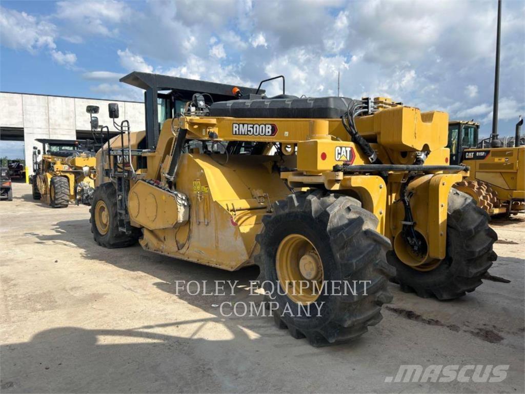 CAT RM500B アスファルトフィニッシャ