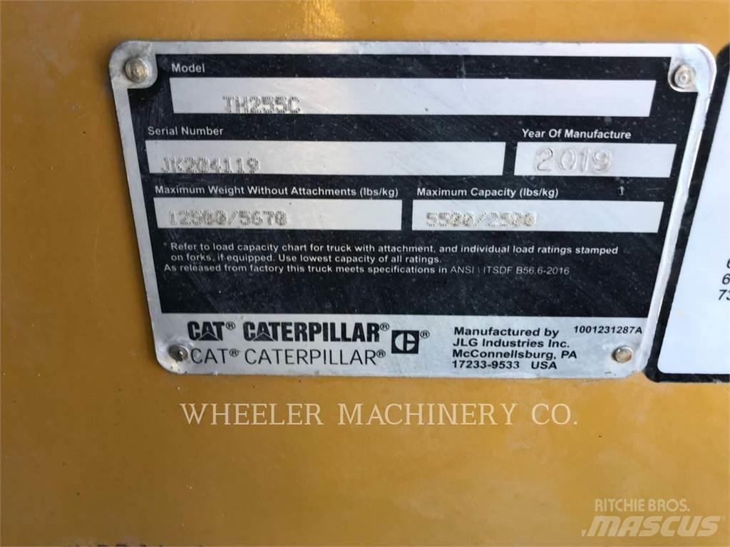 CAT TH255C CB テレスコーピックハンドラー
