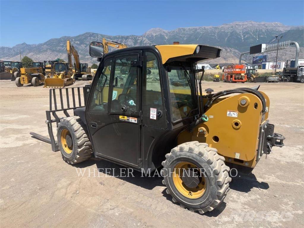 CAT TH255C CB テレスコーピックハンドラー
