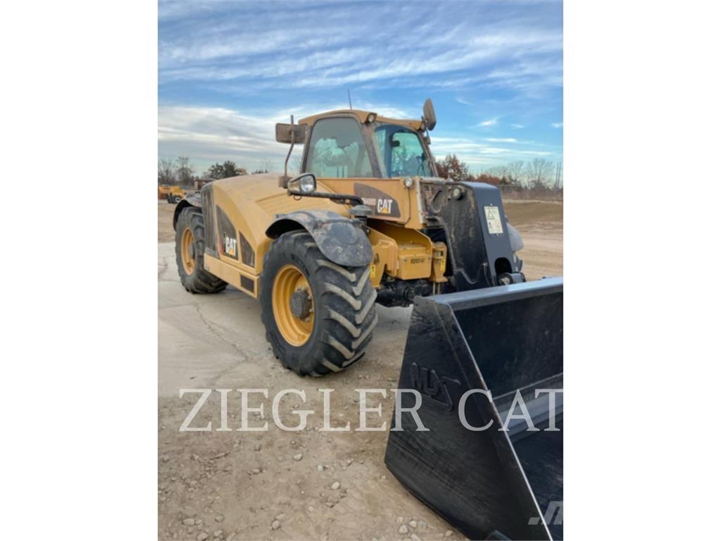 CAT TH408D テレスコーピックハンドラー