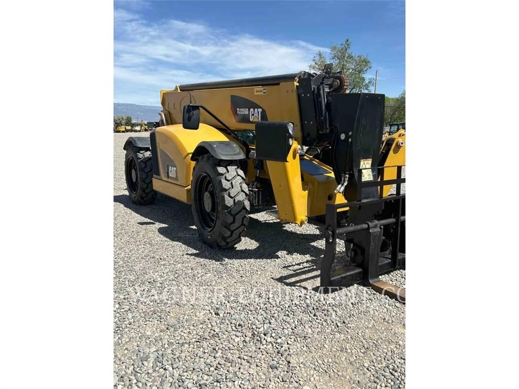 CAT TL1255D テレスコーピックハンドラー