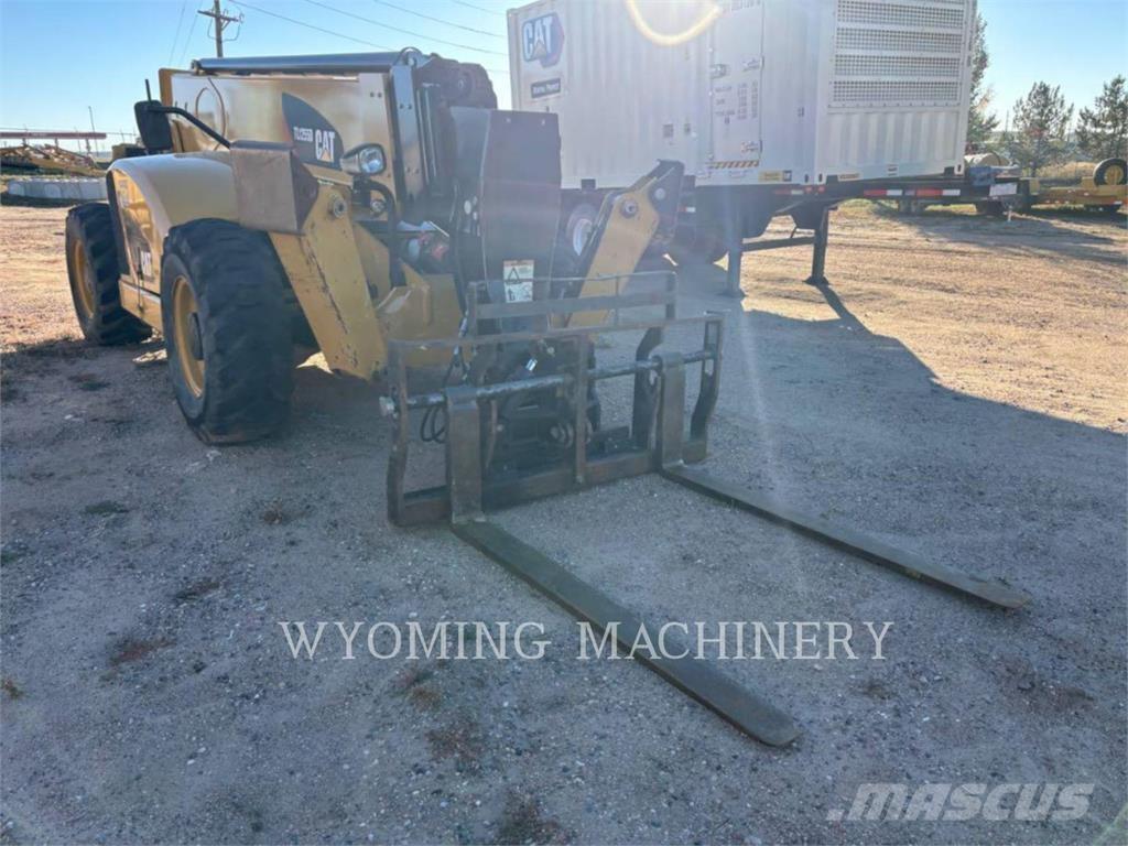 CAT TL1255D テレスコーピックハンドラー