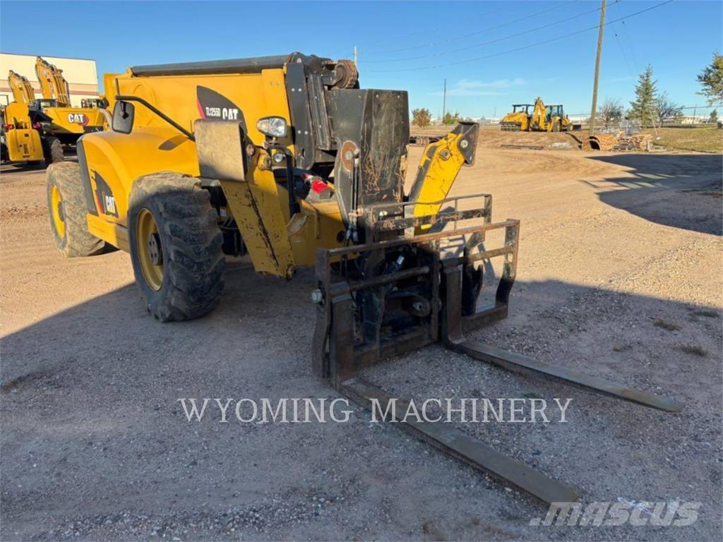 CAT TL1255D テレスコーピックハンドラー