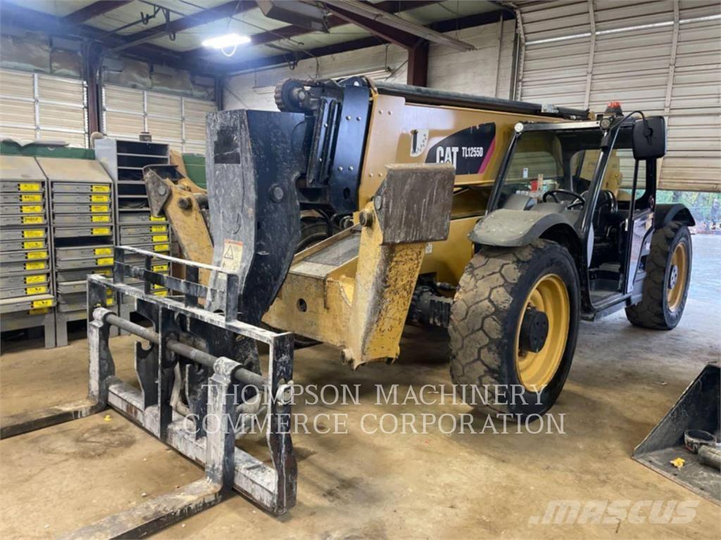 CAT TL1255D テレスコーピックハンドラー