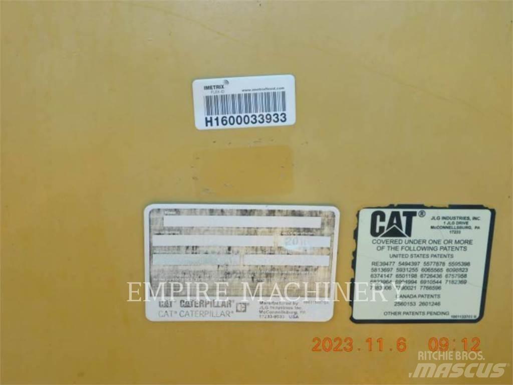 CAT TL642D テレスコーピックハンドラー
