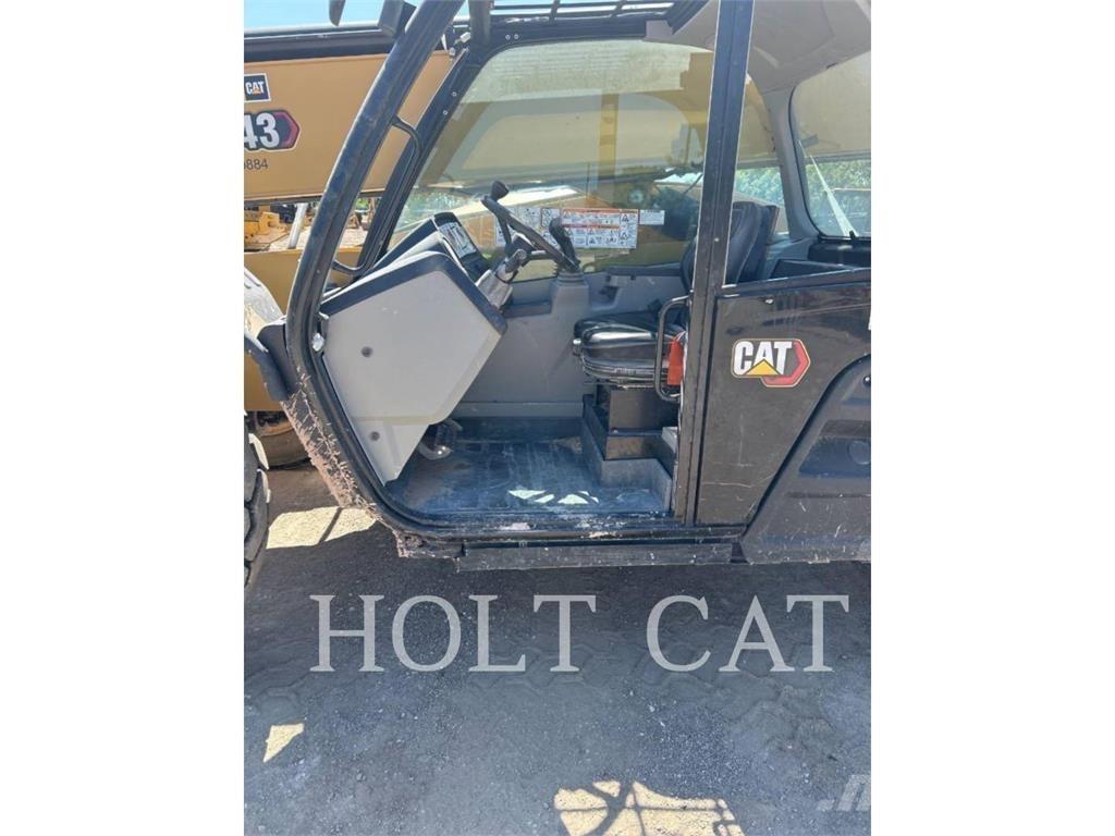 CAT TL943 テレスコーピックハンドラー