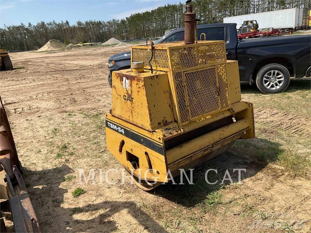 CAT TSM54 ソイルコンパクター