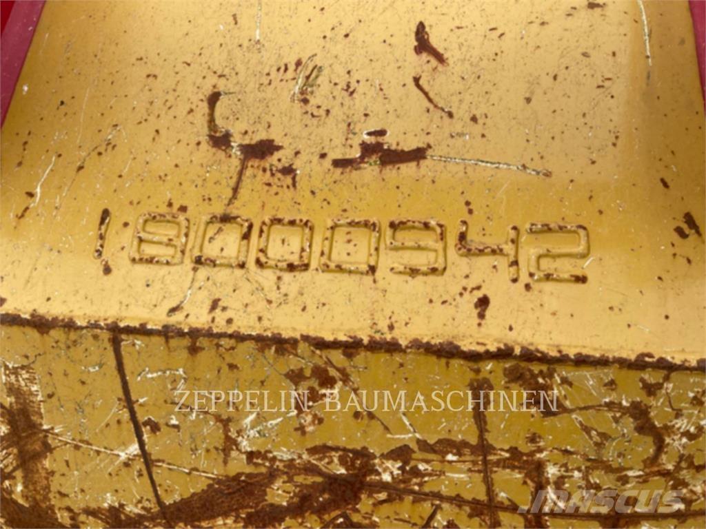 CAT UTL1200 バケット