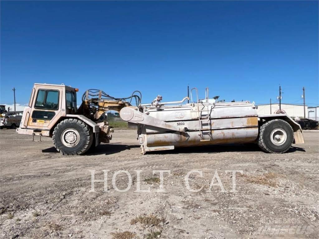 CAT W00 613CII スクレイパー