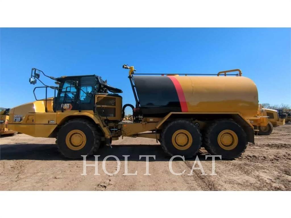 CAT W00 730 タンカートラック