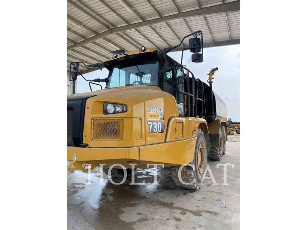 CAT W00 730 タンカートラック