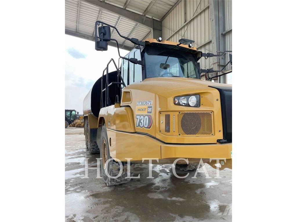 CAT W00 730 タンカートラック
