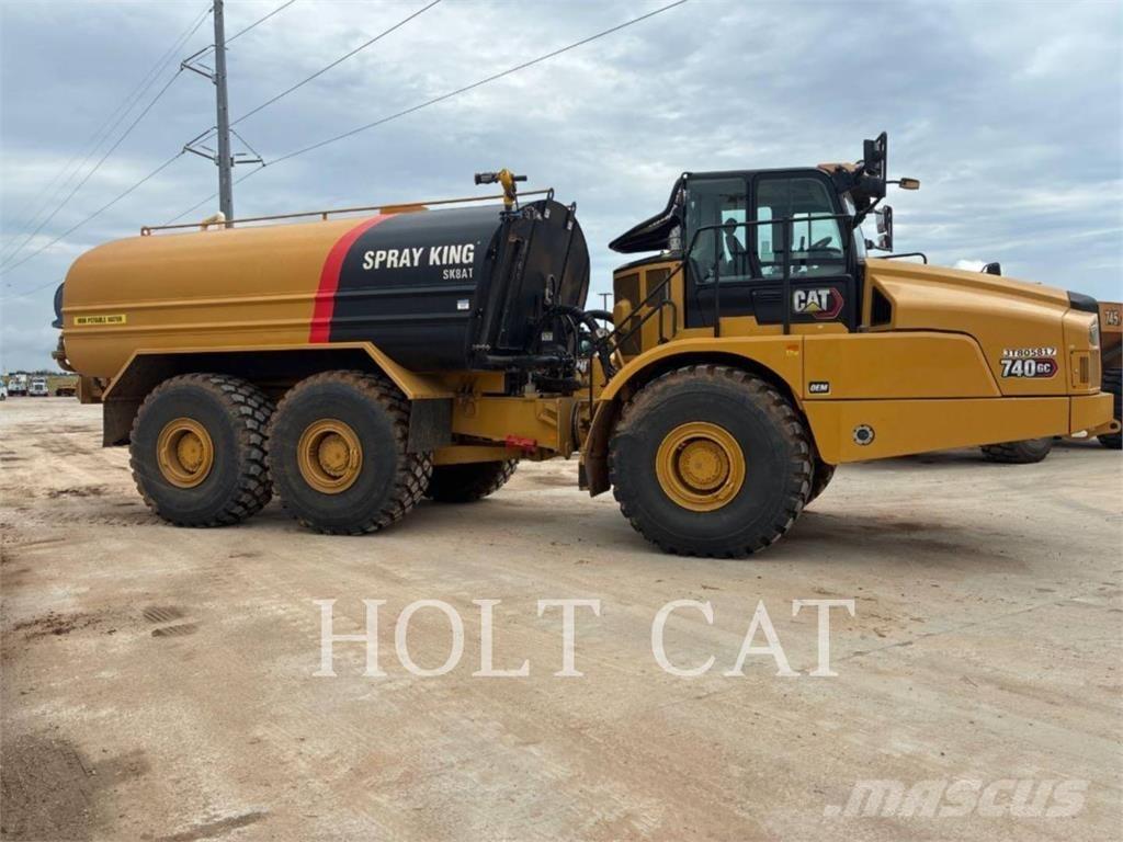 CAT W00 740 タンカートラック