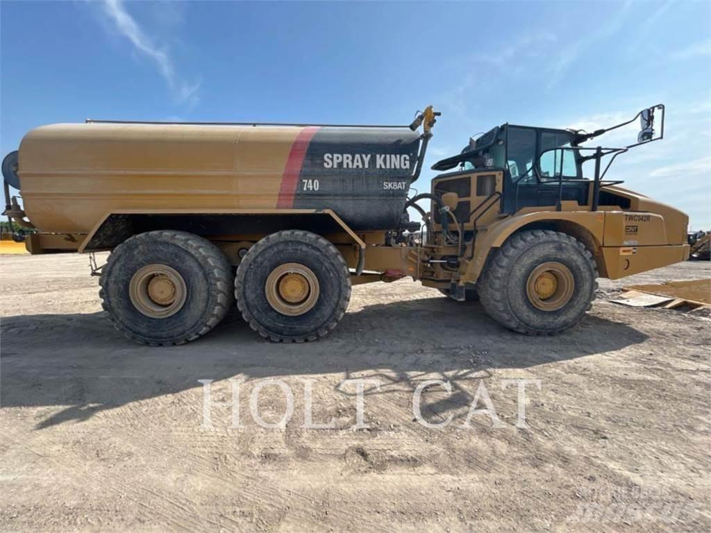 CAT W00 740GC タンカートラック