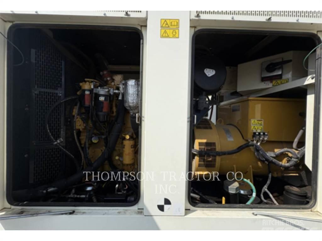 CAT XQ 200 その他の発電機