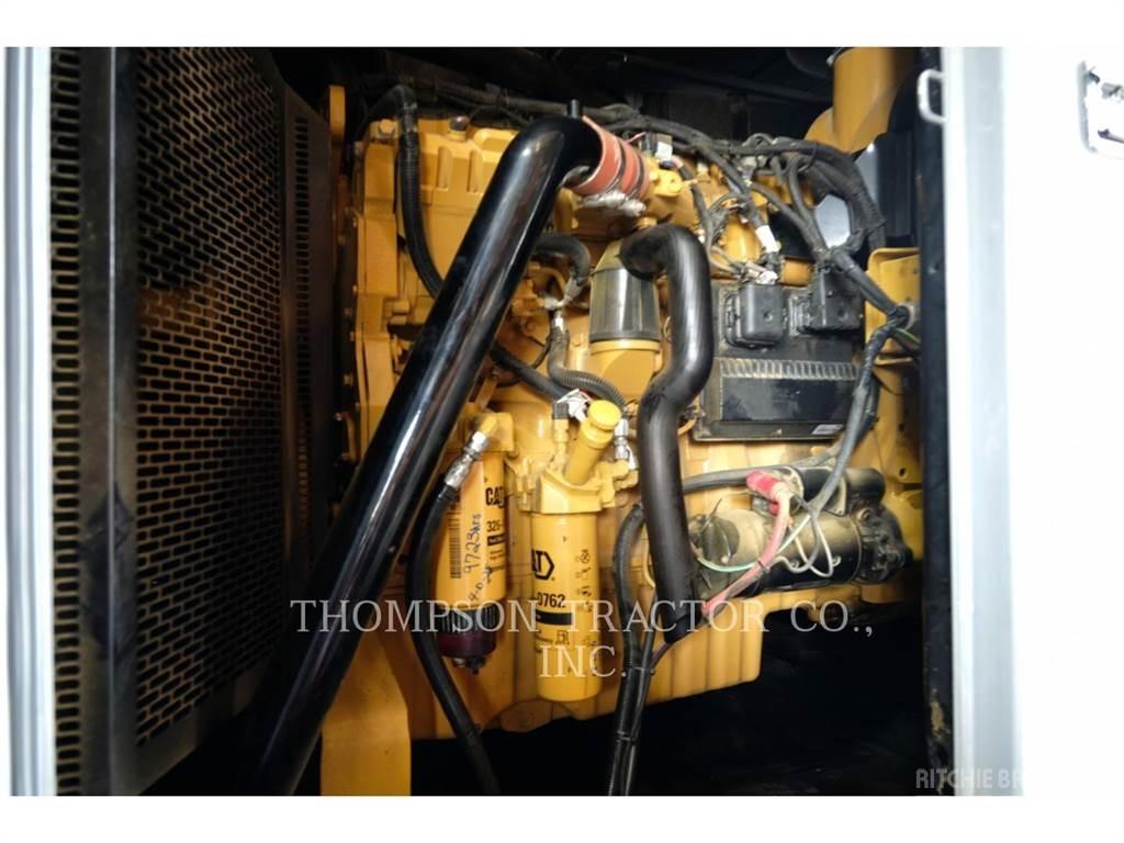 CAT XQ 300 その他の発電機