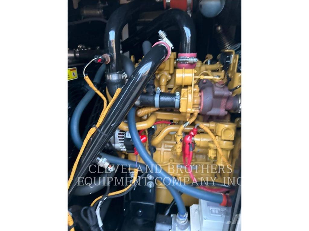 CAT XQ 35 その他の発電機