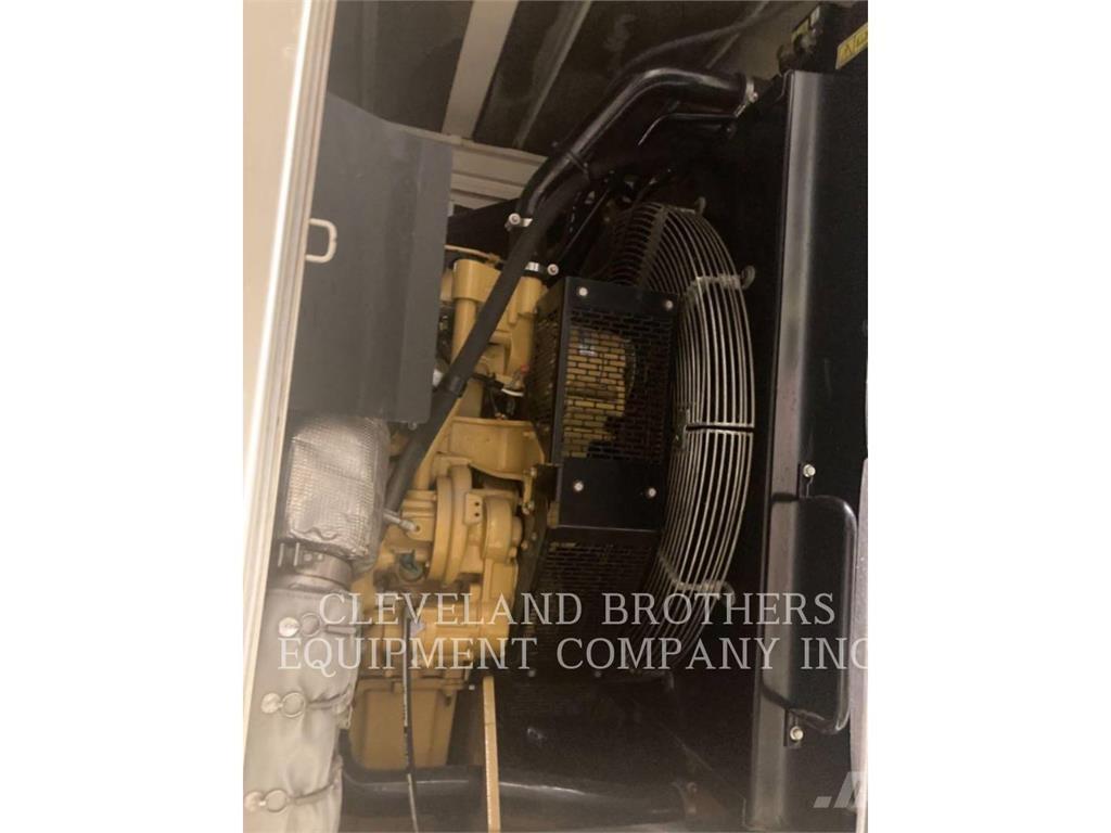 CAT XQ 350 その他の発電機