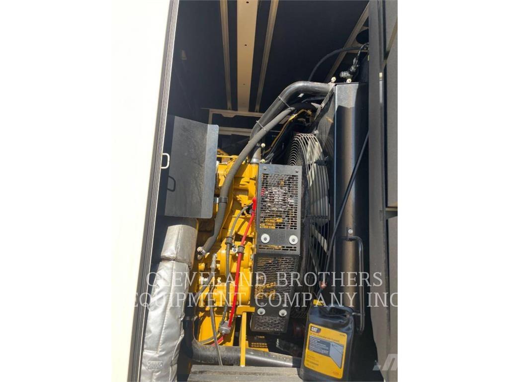 CAT XQ 425 その他の発電機