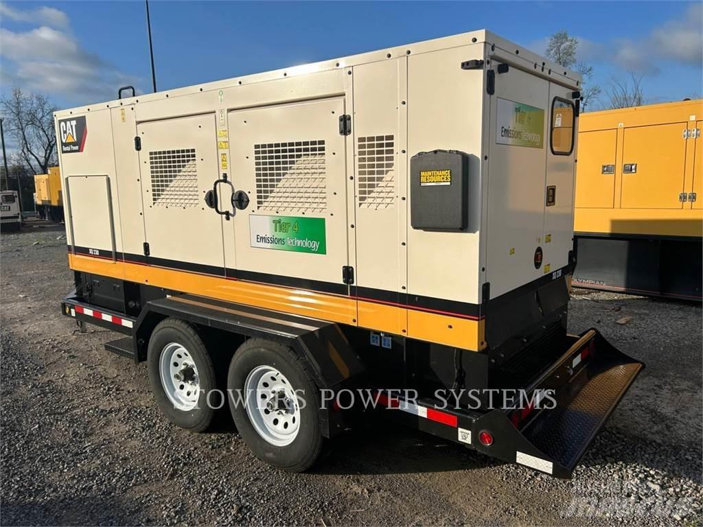 CAT XQ230 T4F その他の発電機