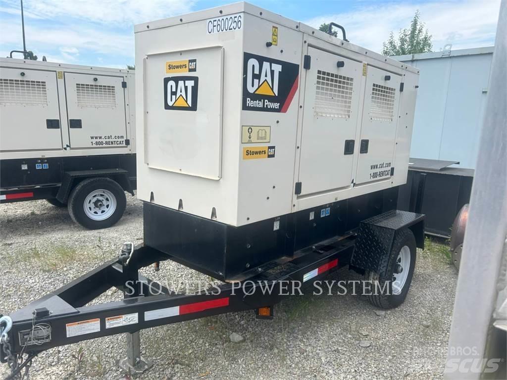 CAT XQ60 - 48KW その他の発電機