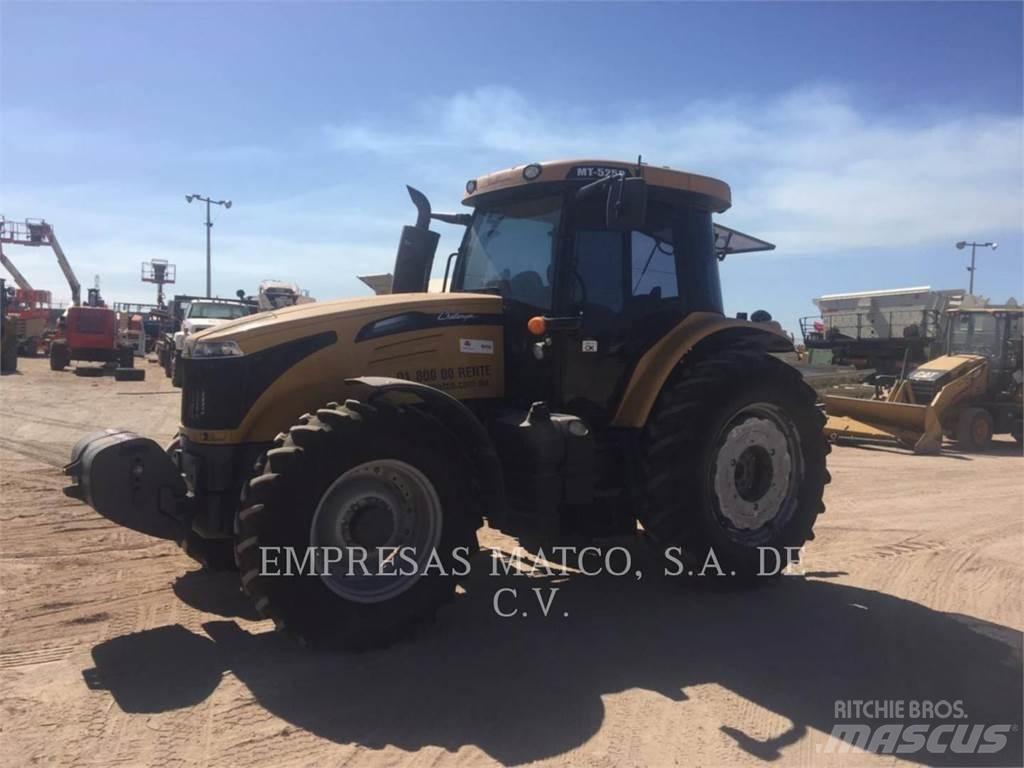 Challenger MT525D 4WD トラクター