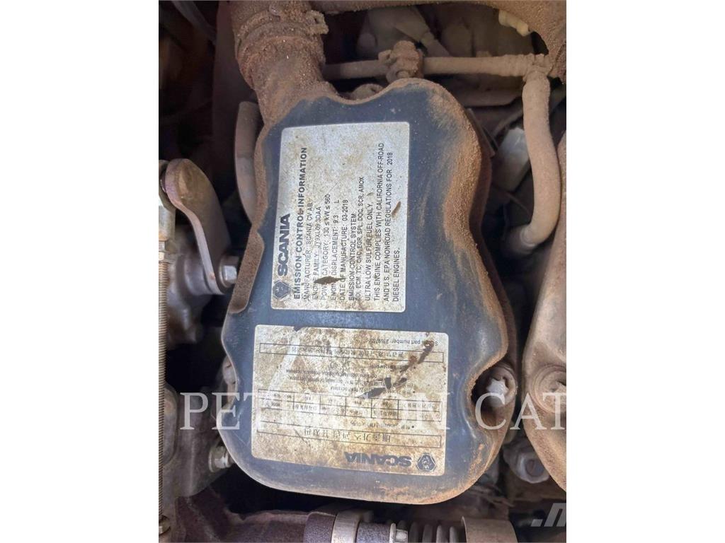 Doosan DX300LL-5 林業トラクター