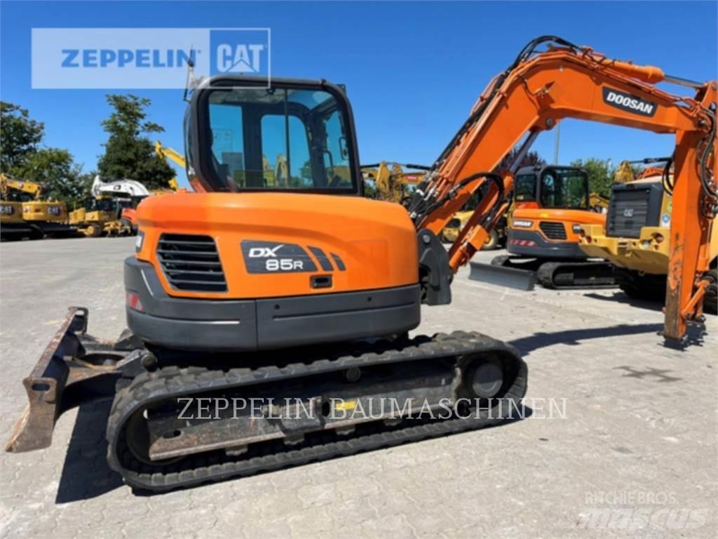 Doosan DX85R-3 大型油圧ショベル12t以上（パワーショベル・ユンボ）