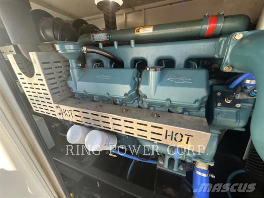 Doosan P180FE 産業用エンジン