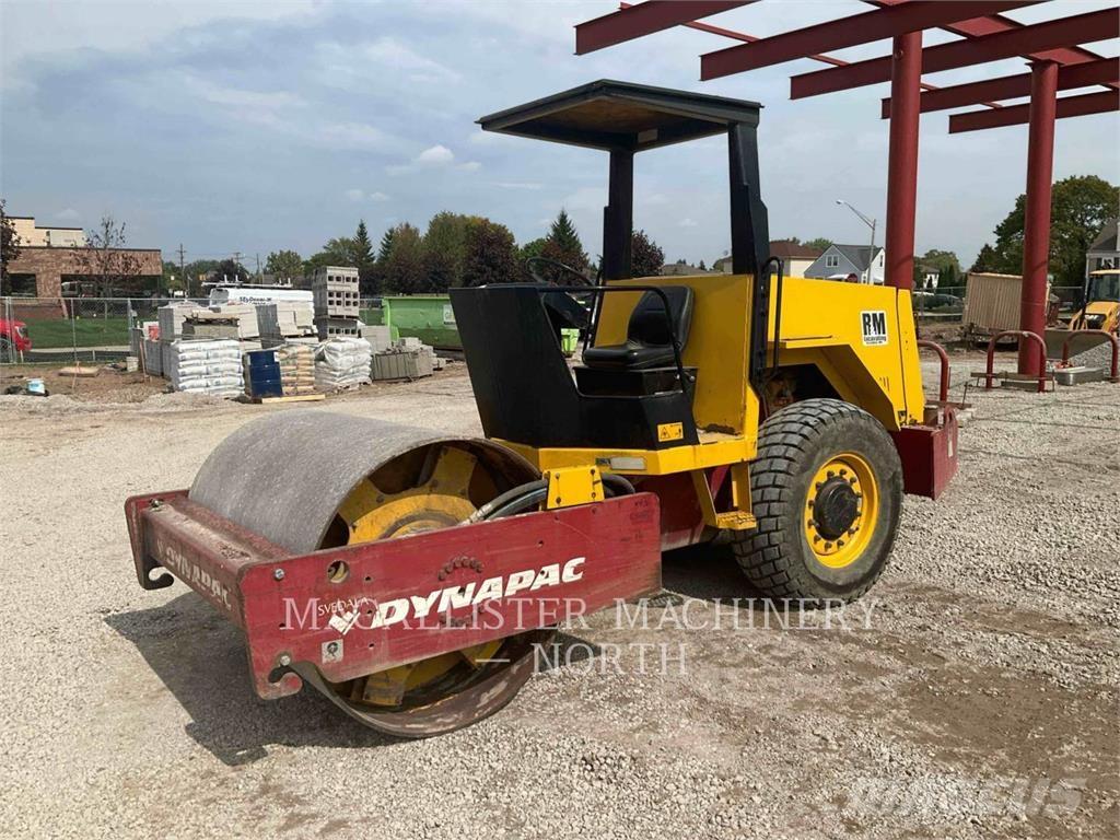 Dynapac CA151D 振動ローラ