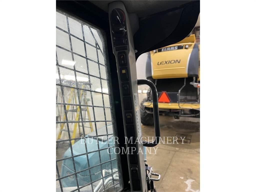 Ford / New Holland C238 クローラーローダー