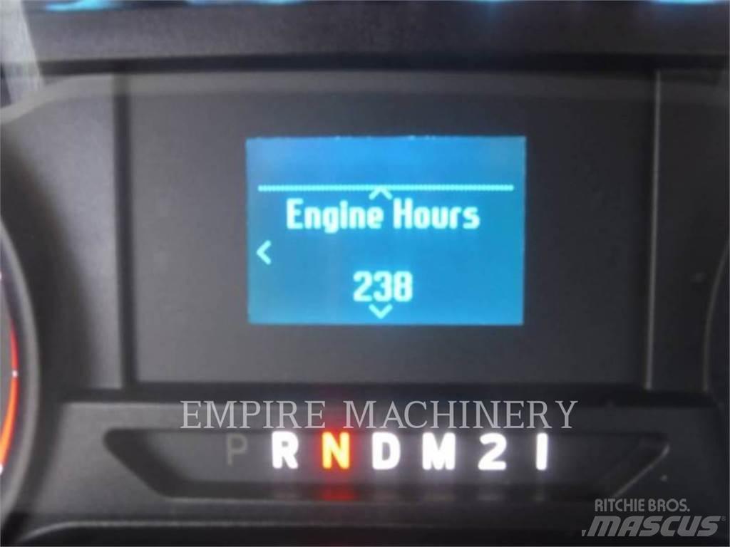 Ford / New Holland F750 タンカートラック