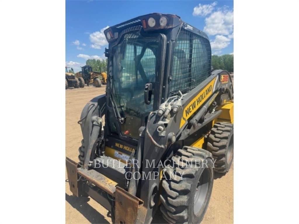 Ford / New Holland L318 スキッドステアローダー