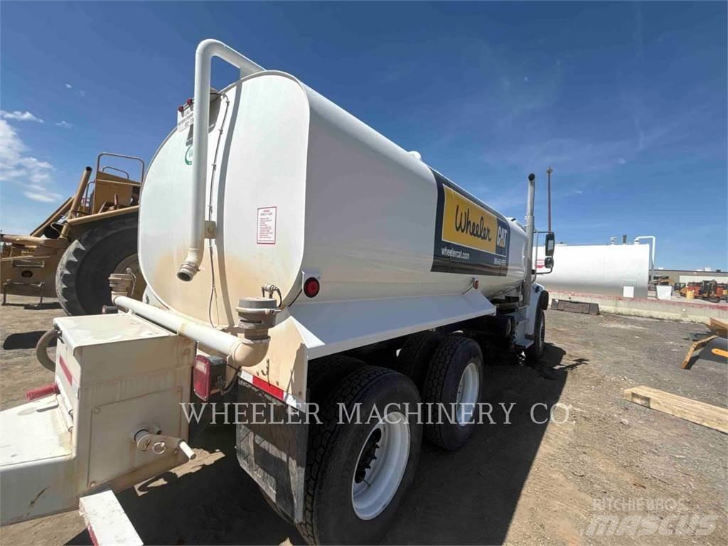 Freightliner WT4000 A タンカートラック