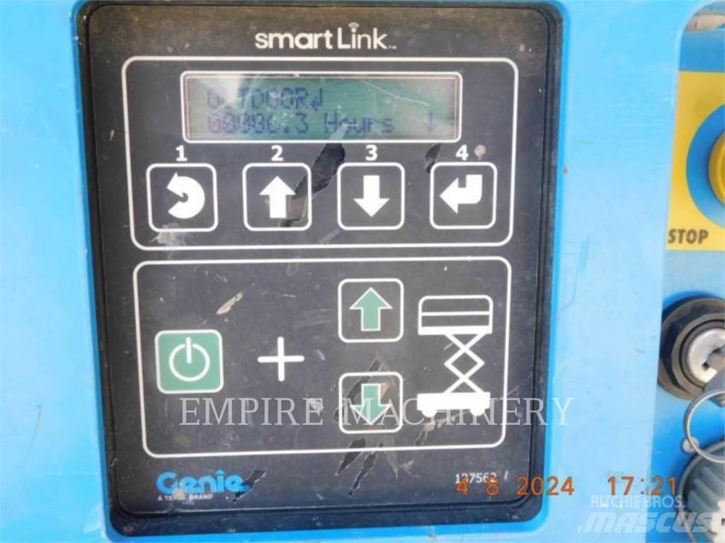 Genie GS1330 ブームリフト　屈伸型