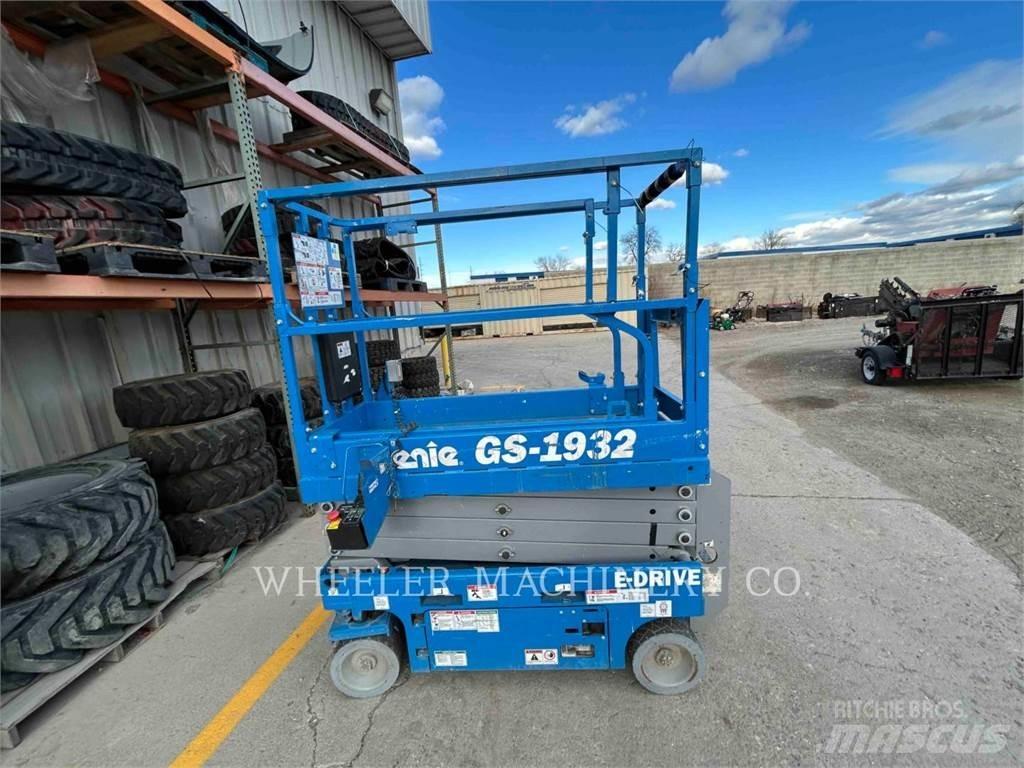 Genie GS1932 シザースリフト