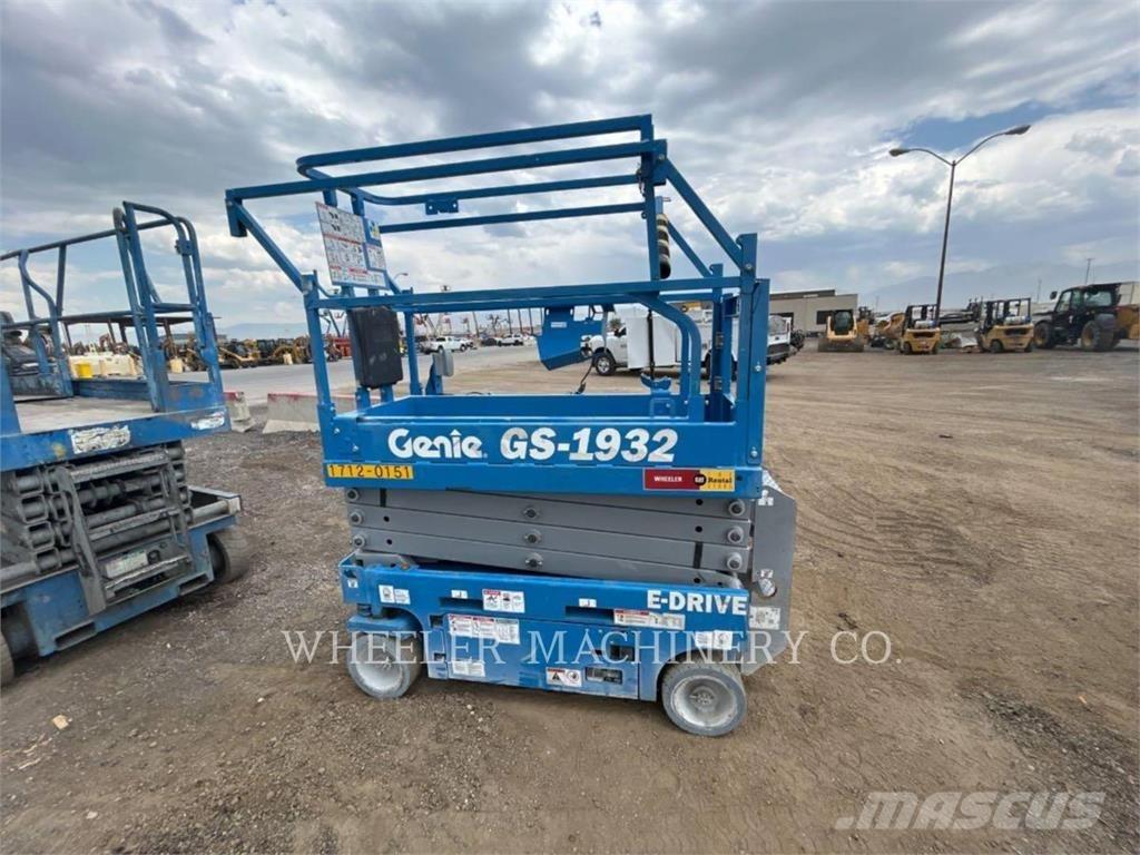 Genie GS1932 シザースリフト