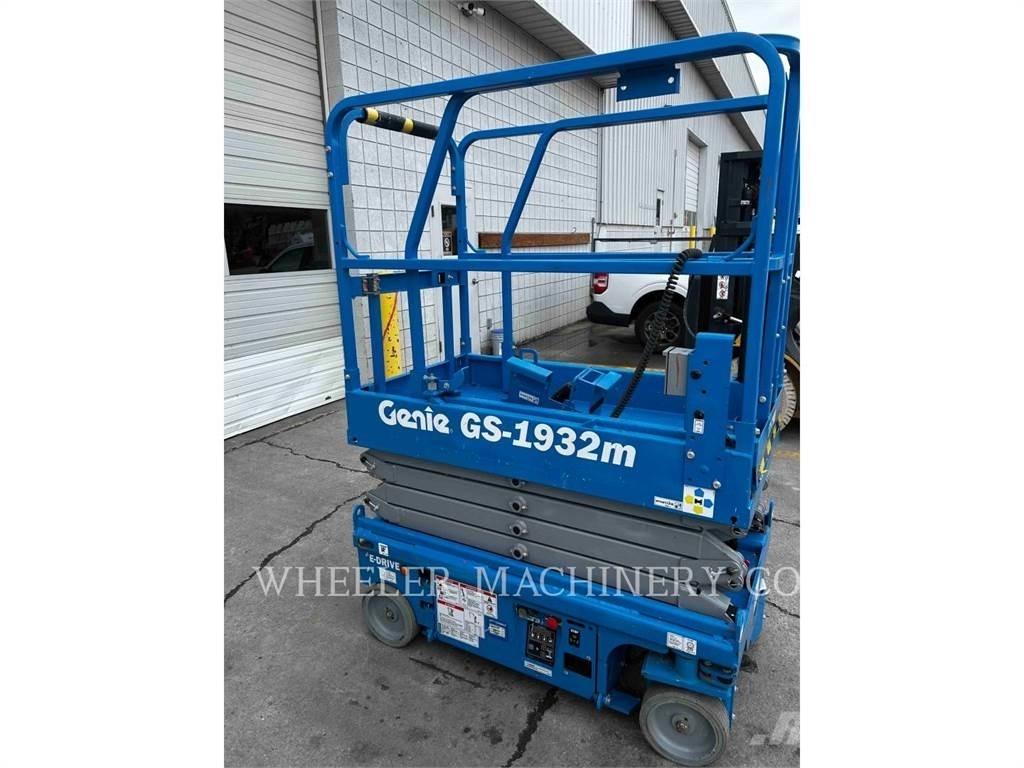 Genie GS1932M シザースリフト