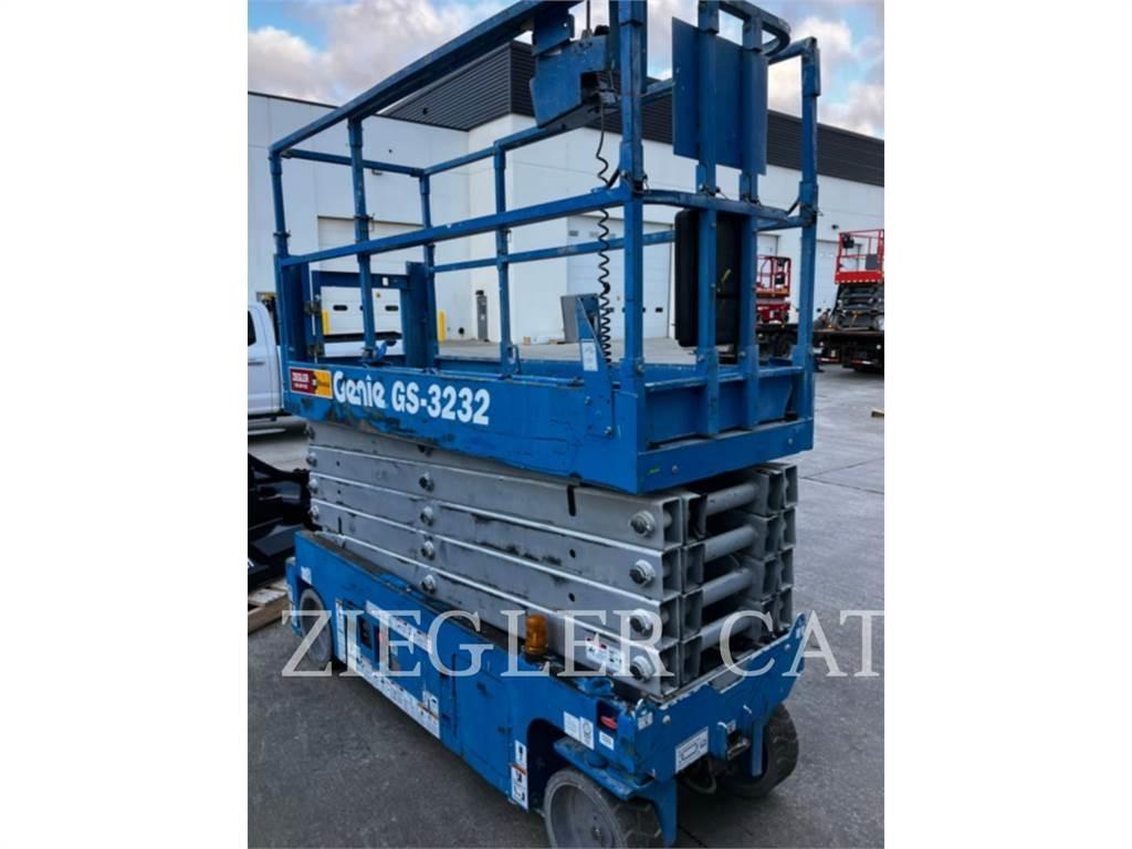 Genie GS3232 シザースリフト
