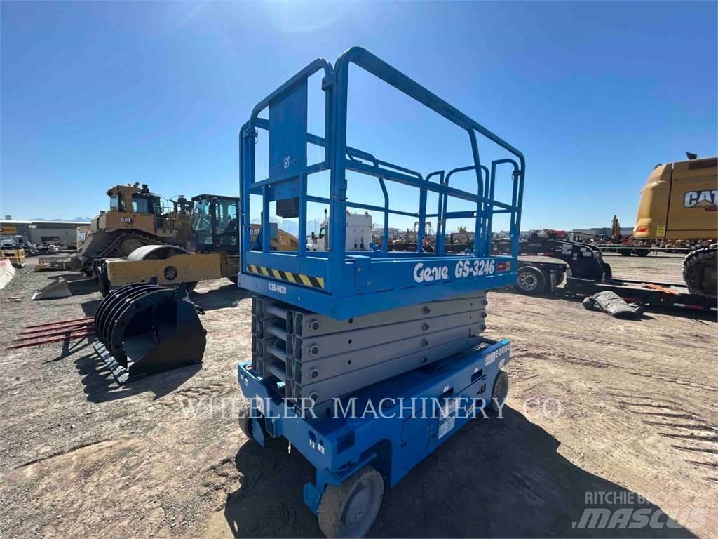 Genie GS3246 シザースリフト
