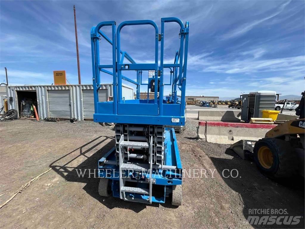 Genie GS3246 シザースリフト
