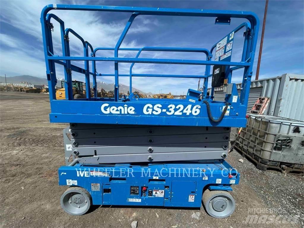 Genie GS3246 シザースリフト
