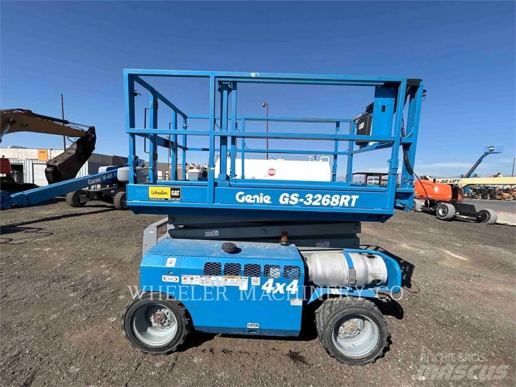 Genie GS3268 RT シザースリフト