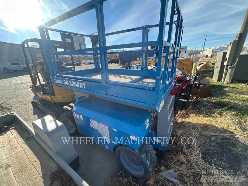 Genie GS3268 RT シザースリフト